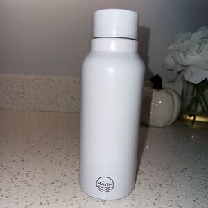 Arctic White insulated Water bottle